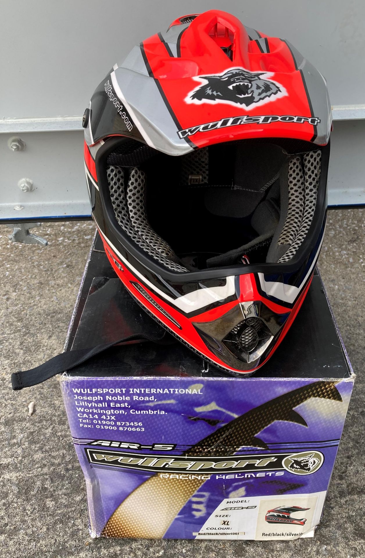 Wolfsport air-5 size XL motorbike helmet (saleroom location: CON 6)