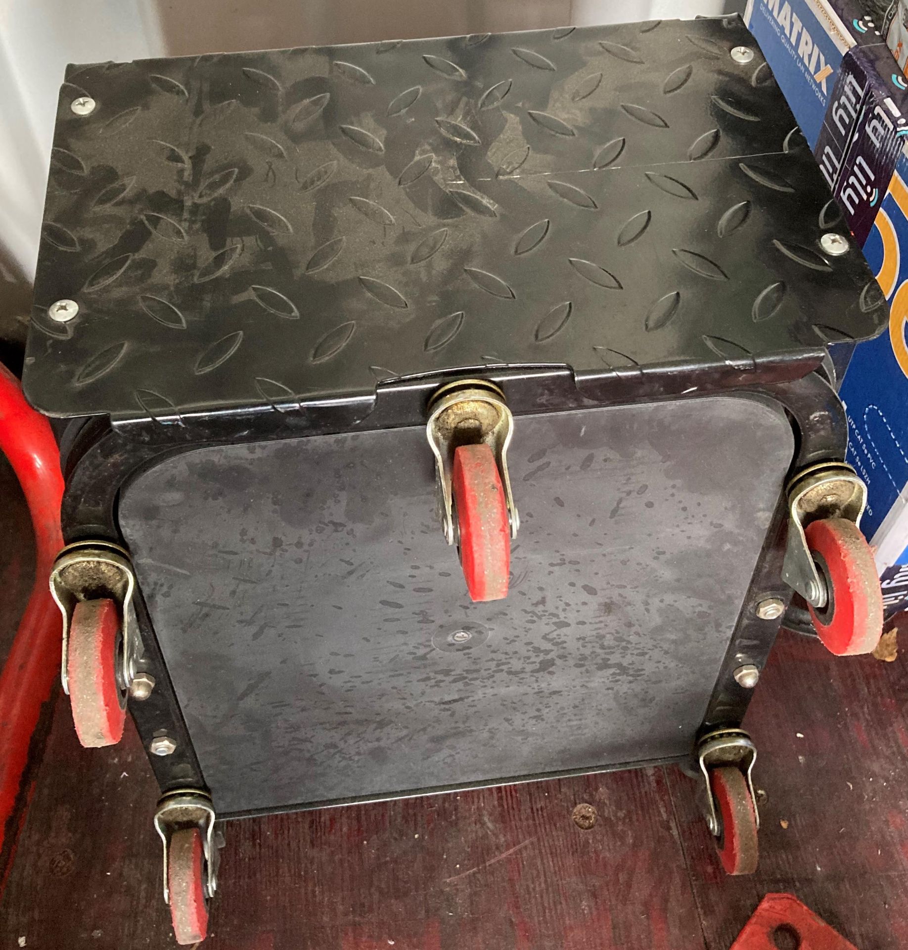 2-in-1 mechanic's mobile stool and step (saleroom location: CON 6) - Image 2 of 2