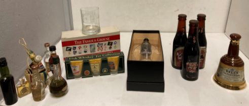 A mixed drink related collection including Glenfiddich miniature bottle and glass presentation pack,