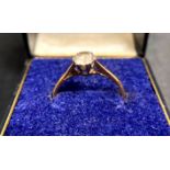 18ct gold and platinum ring (stone not tested), size M,