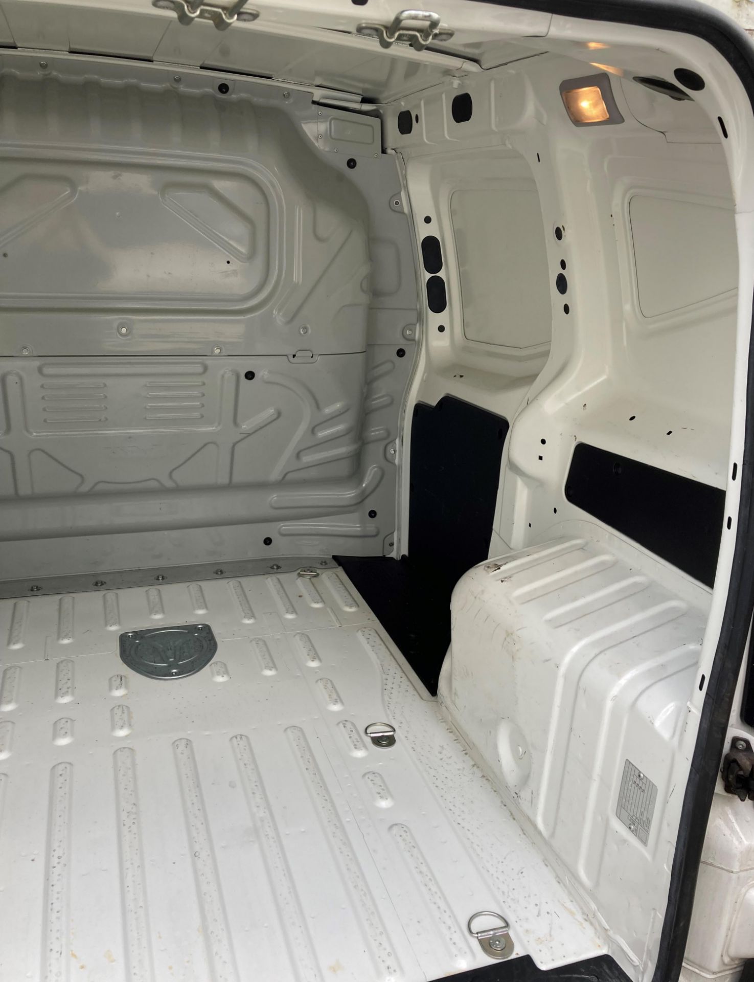 PEUGEOT BIPPER 1.2 ATV HDi PANEL VAN - Diesel - White. On the instructions of: A retained client. - Image 13 of 13