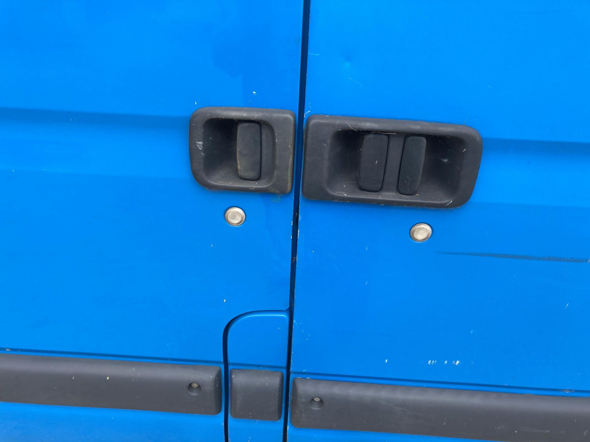 RENAULT 2464cc MASTER DCI 120 3500kg HIGH ROOF PANEL VAN - Diesel - Blue. - Image 6 of 13