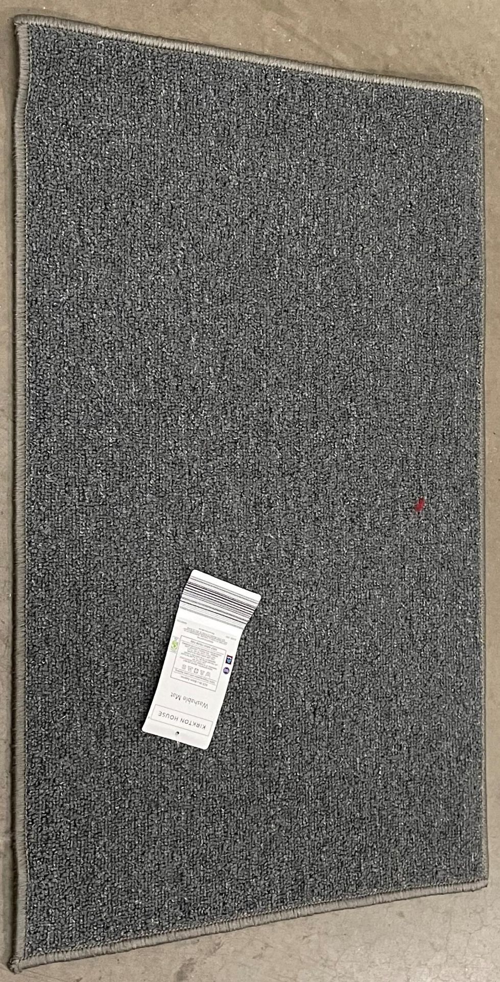 100 x Kirkton House washable mats 50 x 80cm (5 outer packs) (saleroom location: Blinds area)