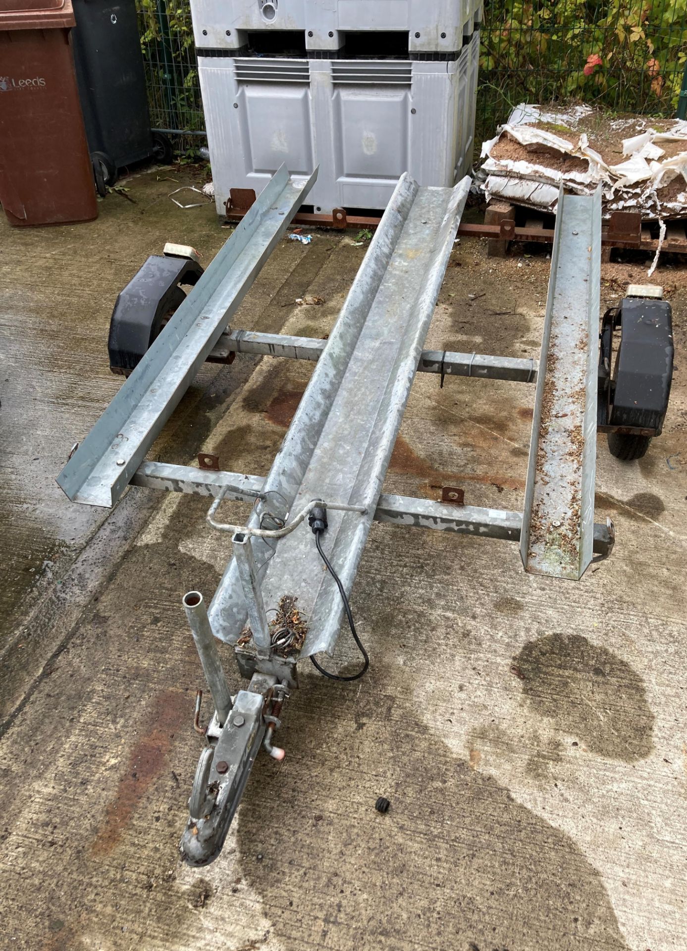 Galvanised single axle bike trailer (Saleroom location: Yard)