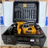 DeWalt lazer level DW077 serial no: 4112 in black plastic carrying case with remote control and