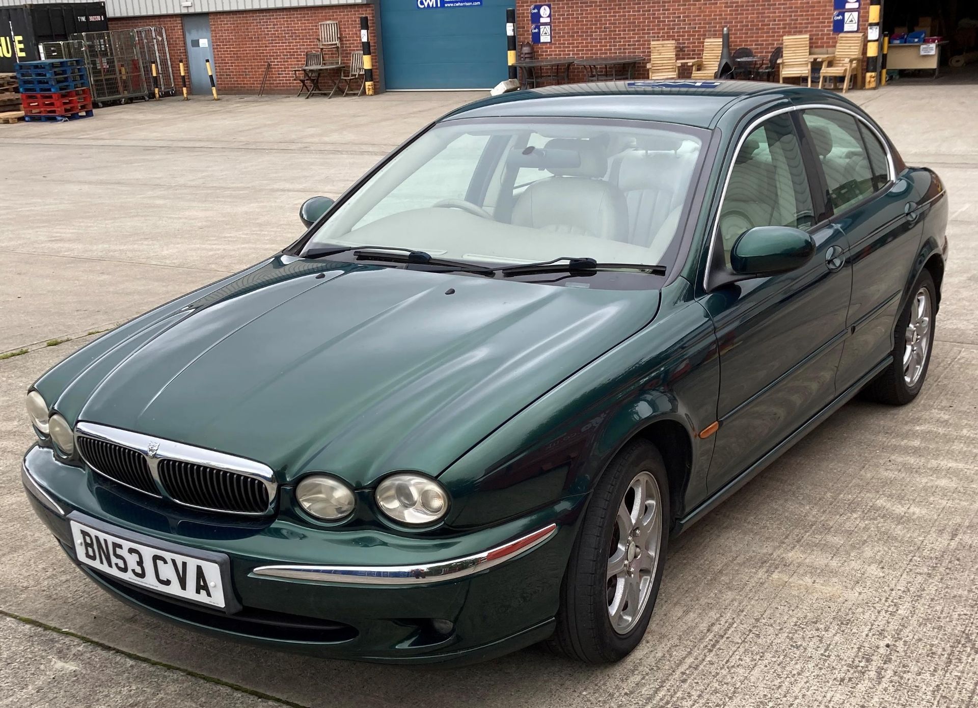 JAGUAR X-TYPE V6 SE 2099cc 4 DOOR SALOON - Petrol - Green. - Image 2 of 10