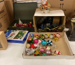 Contents to part of rack - vintage and modern Christmas decorations (Saleroom location: LO3)
