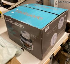 A Cookworks 1400 watt digital halogen oven (boxed) (saleroom location: V11)