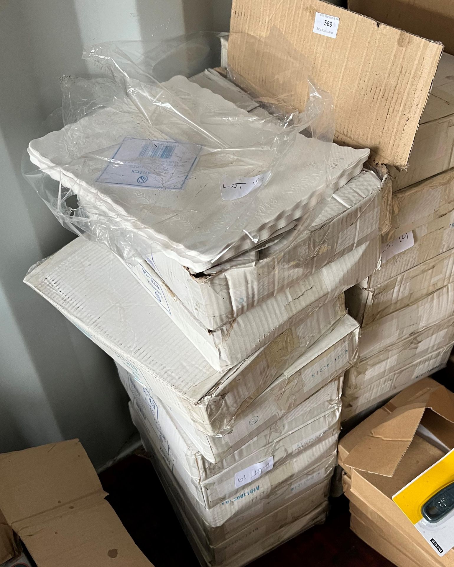 Approximately 21,000 tray papers in boxes of 1,000, - Image 2 of 2