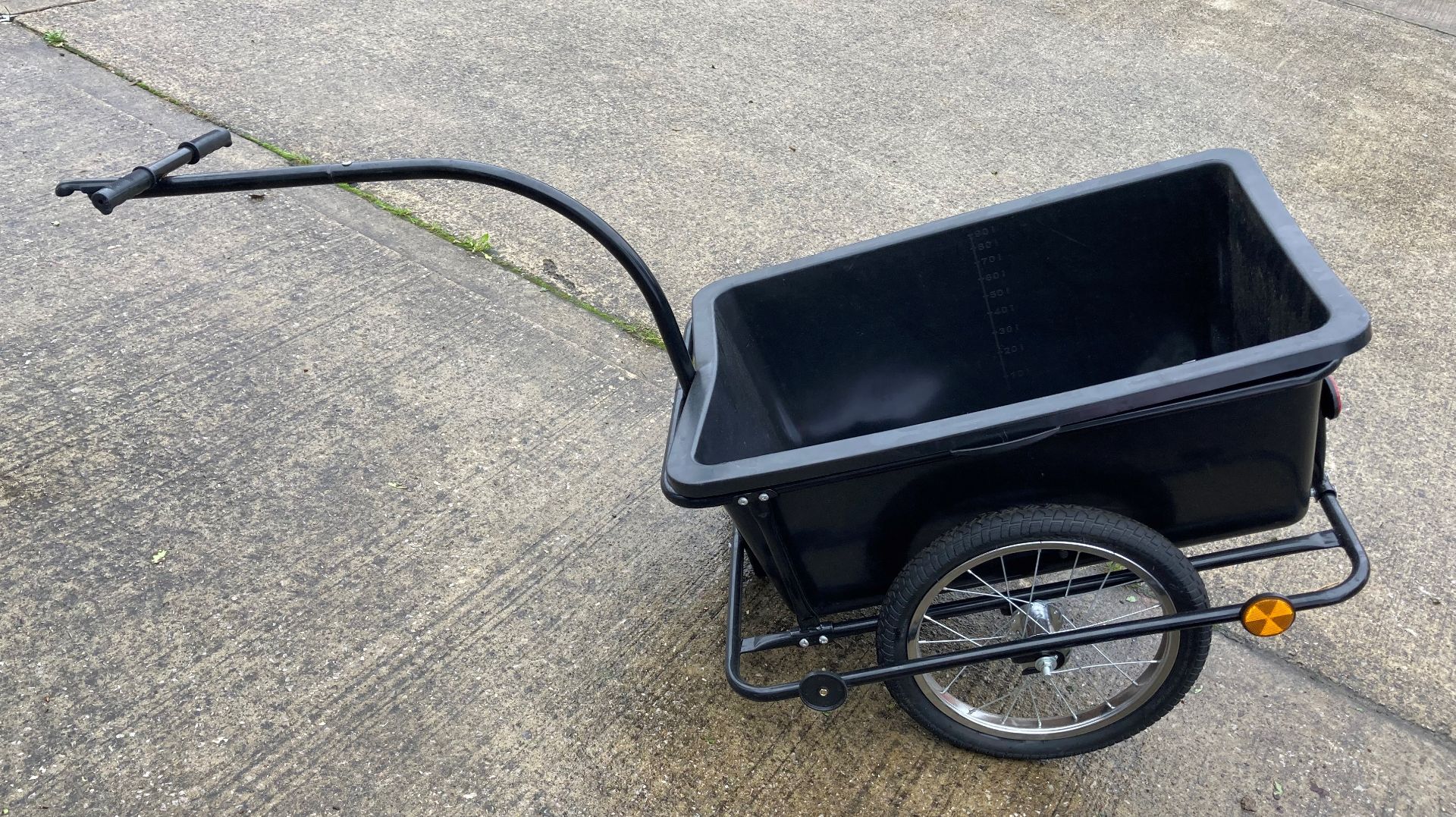 1 x new bicycle trailer, RRP £99.
