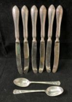 Set of six silver [hallmarked] handled fruit knives (dated 1912,