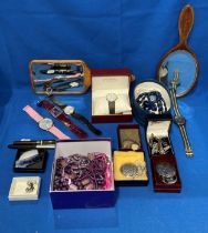 Contents to tray - assorted silver [hallmarked] jewellery and costume jewellery - silver including