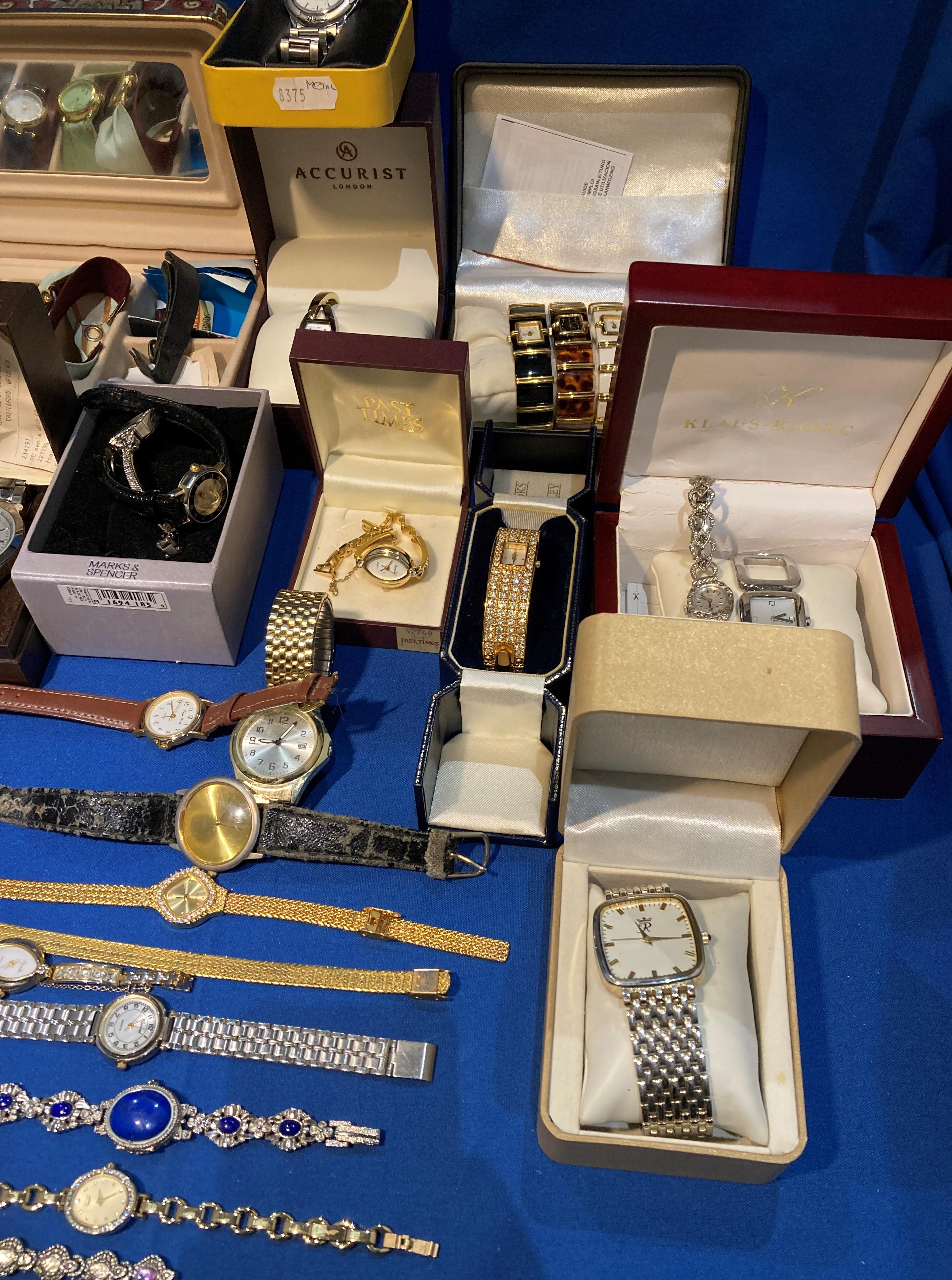 Contents to tray - thirty-five assorted ladies and gents watches by Casio, M&S, Accurist, Yess, - Image 6 of 6