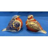 Two Royal Crown Derby Birds paperweights including Robin and Chaffinch both with gold coloured