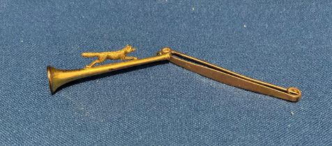 Two 9ct gold tie pins/bar brooches including a fox on hunting horn and a plain flat bar brooch.