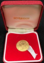 1926 George V gold sovereign coin in fitted case - approximate weight 8g (saleroom location: S3