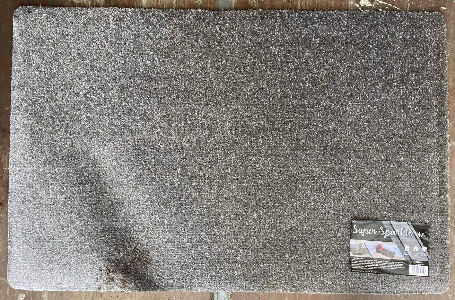 Contents to pallet - approximately 450 x Super Sparkle doormats - 55 x 85cm (saleroom location: