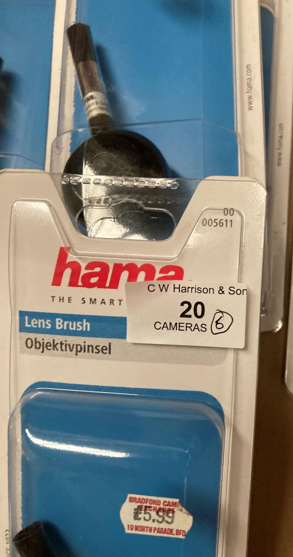 6 x Hama lens brushes PNEU 41 (RRP £5. - Image 2 of 2