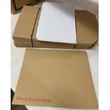 Large quantity of packing envelopes in sizes 330mm x 490mm,