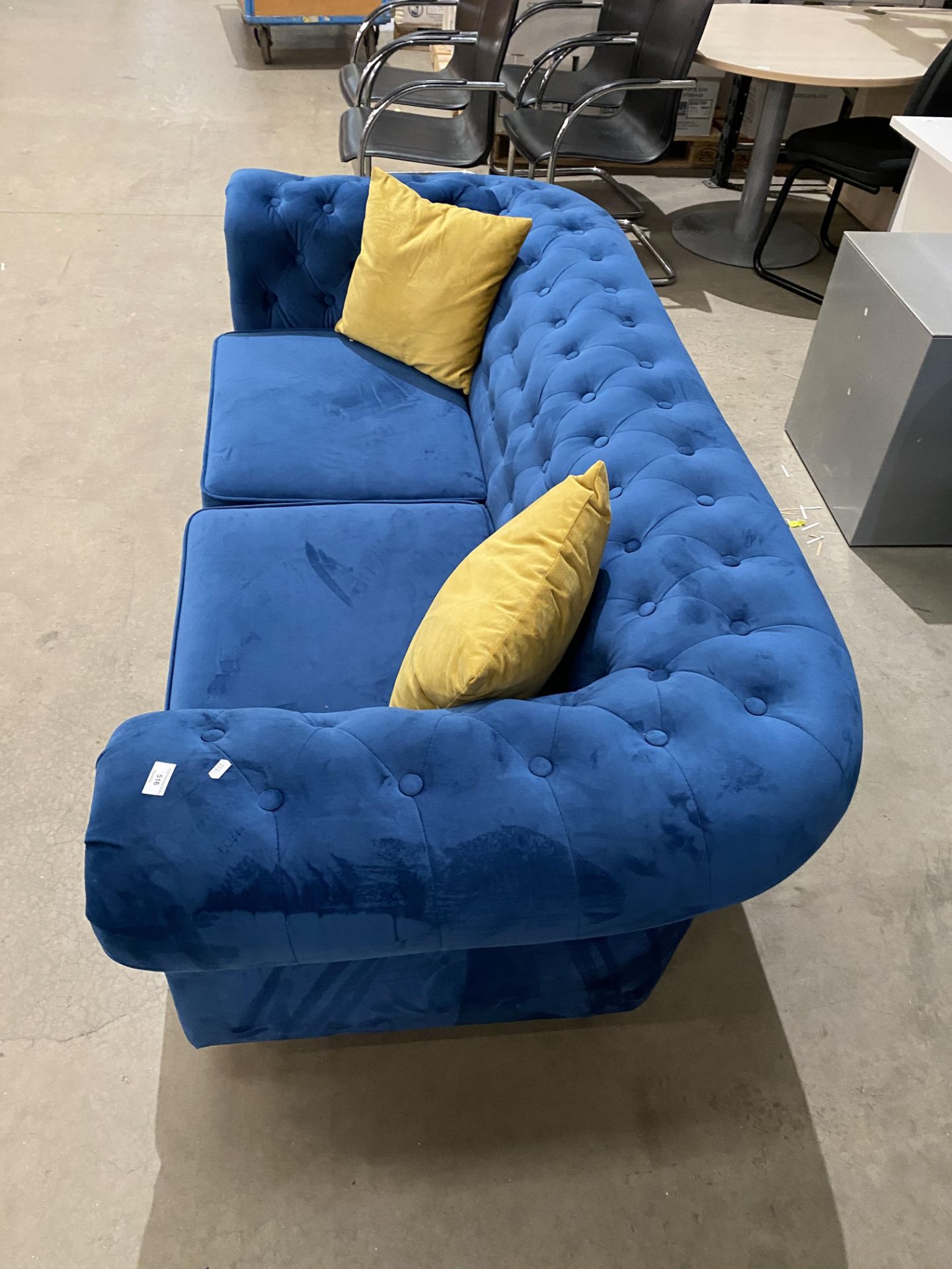 Blue upholstered button-backed Chesterfield style 2-seater sofa complete with cushions (saleroom - Image 7 of 11
