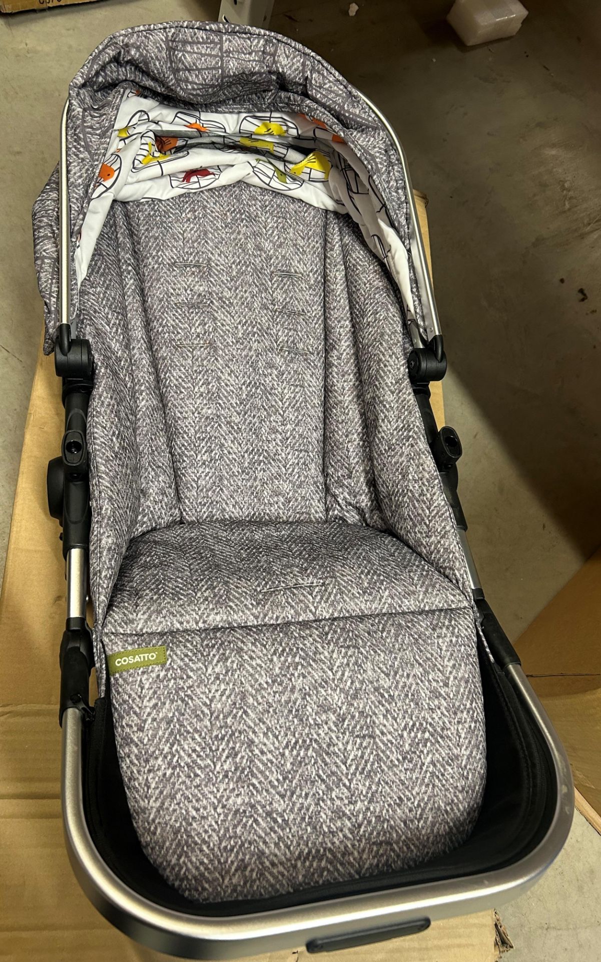 COSATTO PUSHCHAIR SEAT - DAWN CHORUS GREY CHEVRON WITH BIRD PRINT HOOD LINING BNIB (STOCK IMAGE FOR - Image 3 of 5