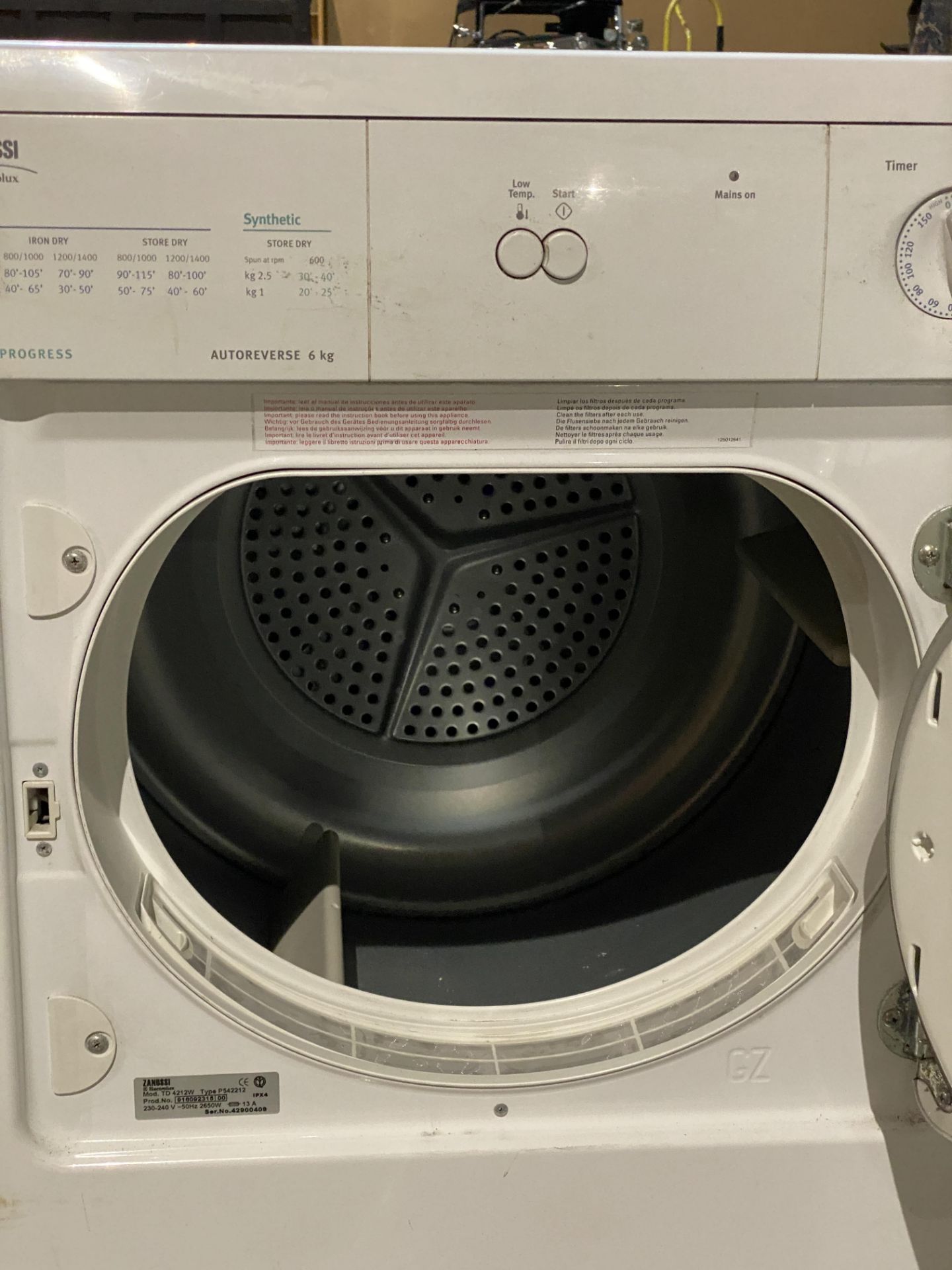 Zanussi Electrolux TD4212W tumble dryer - (Saleroom Location MA02) - Image 3 of 5