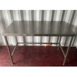 Rectangular stainless steel preparation table - 140cm x 76cm x 90cm(h)