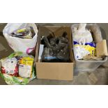 Contents to 4 boxes/bags - Large quantity of vacuum bags,