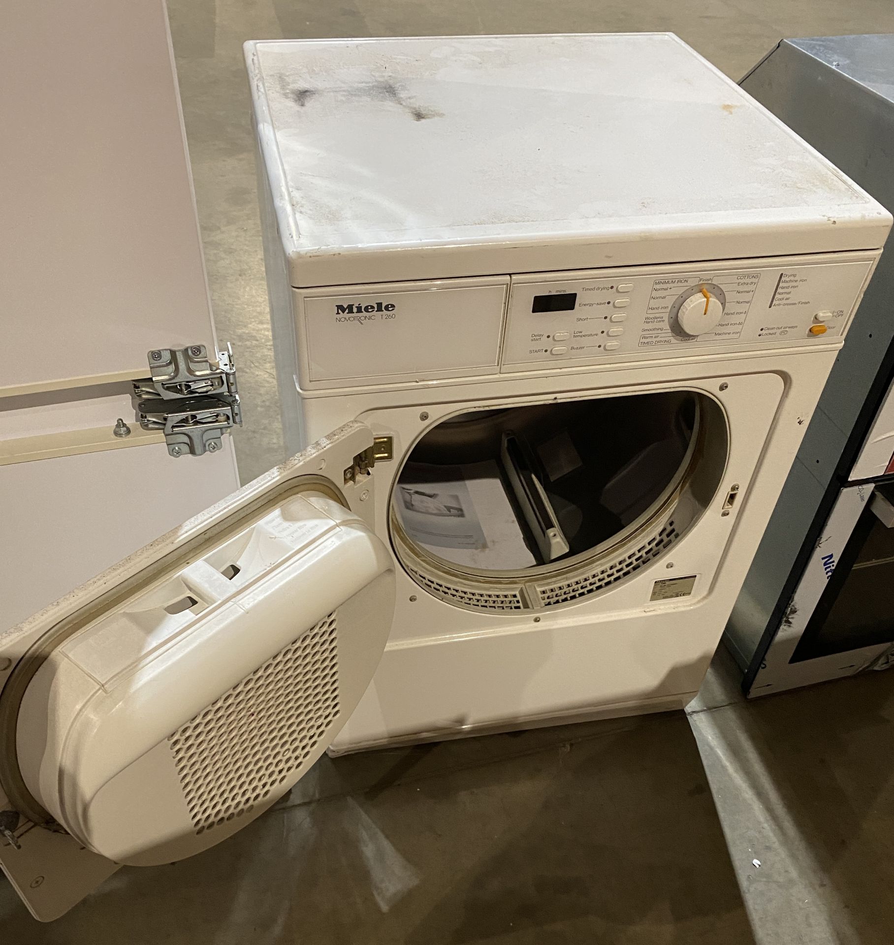 Miele T260 Novotronic tumble dryer - (Saleroom Location MA02) - Image 3 of 4