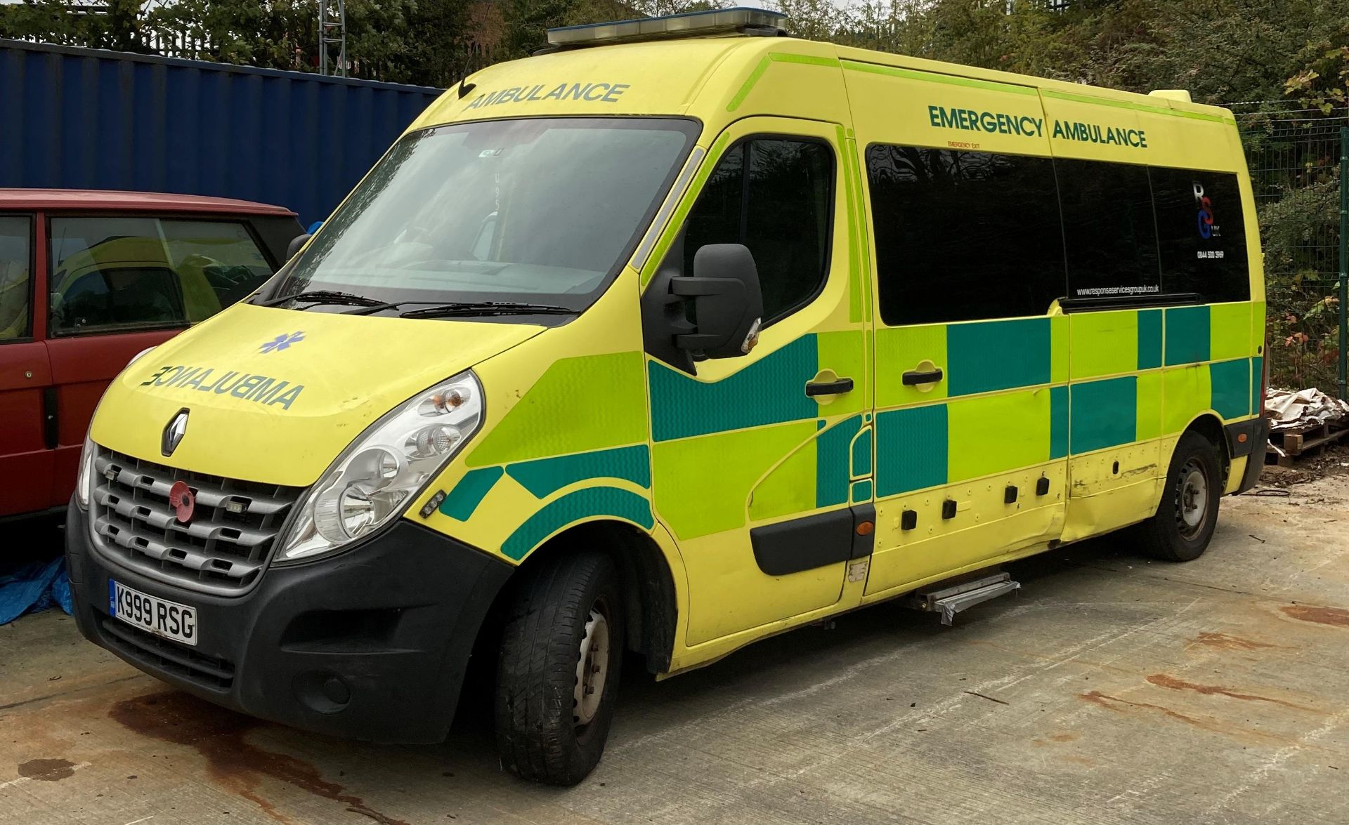 RENAULT MASTER 2.3 LM35 DCi AMBULANCE - Diesel - Yellow - complete with any contents. - Image 2 of 13