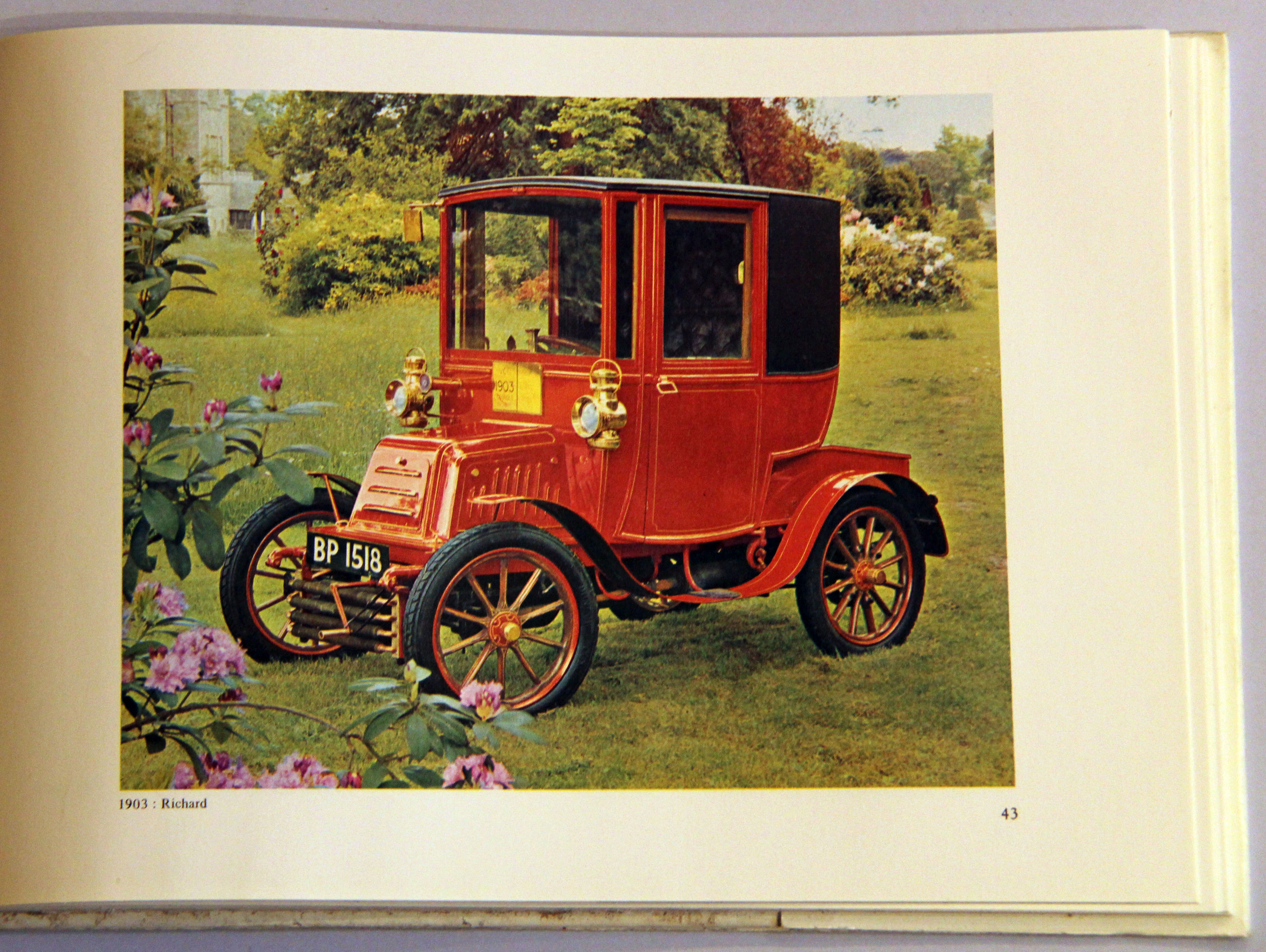 Period Cars by Gianni Rogliatti 1973 illustrated throughout the 318 pages, - Image 8 of 15