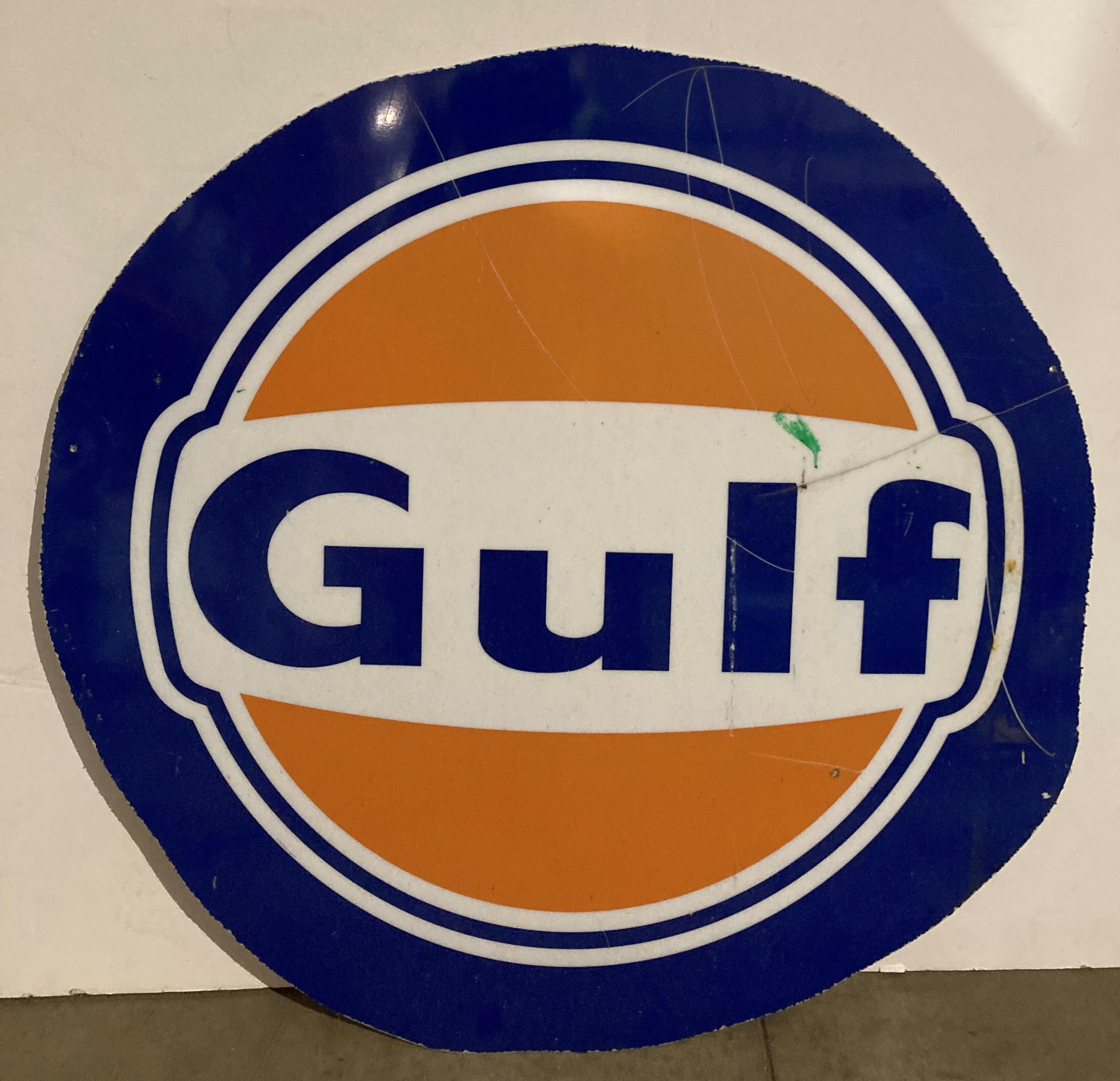 A Gulf perspex fuel sign with crack - approximate size 92cm diameter (saleroom location: MA7 wall) - Image 2 of 2
