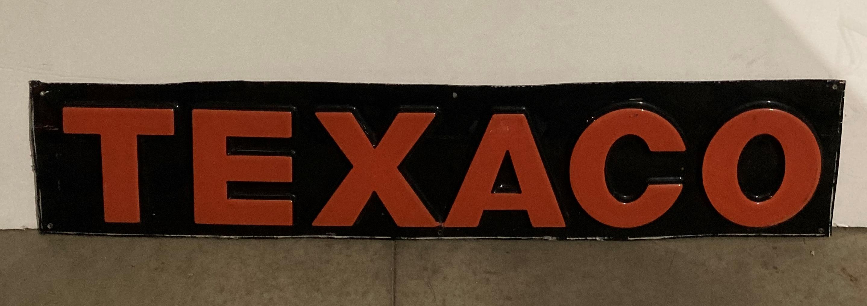 Perspex 'Texaco' black and red fuel sign - size 136 x 28cm (saleroom location: MA1 wall)