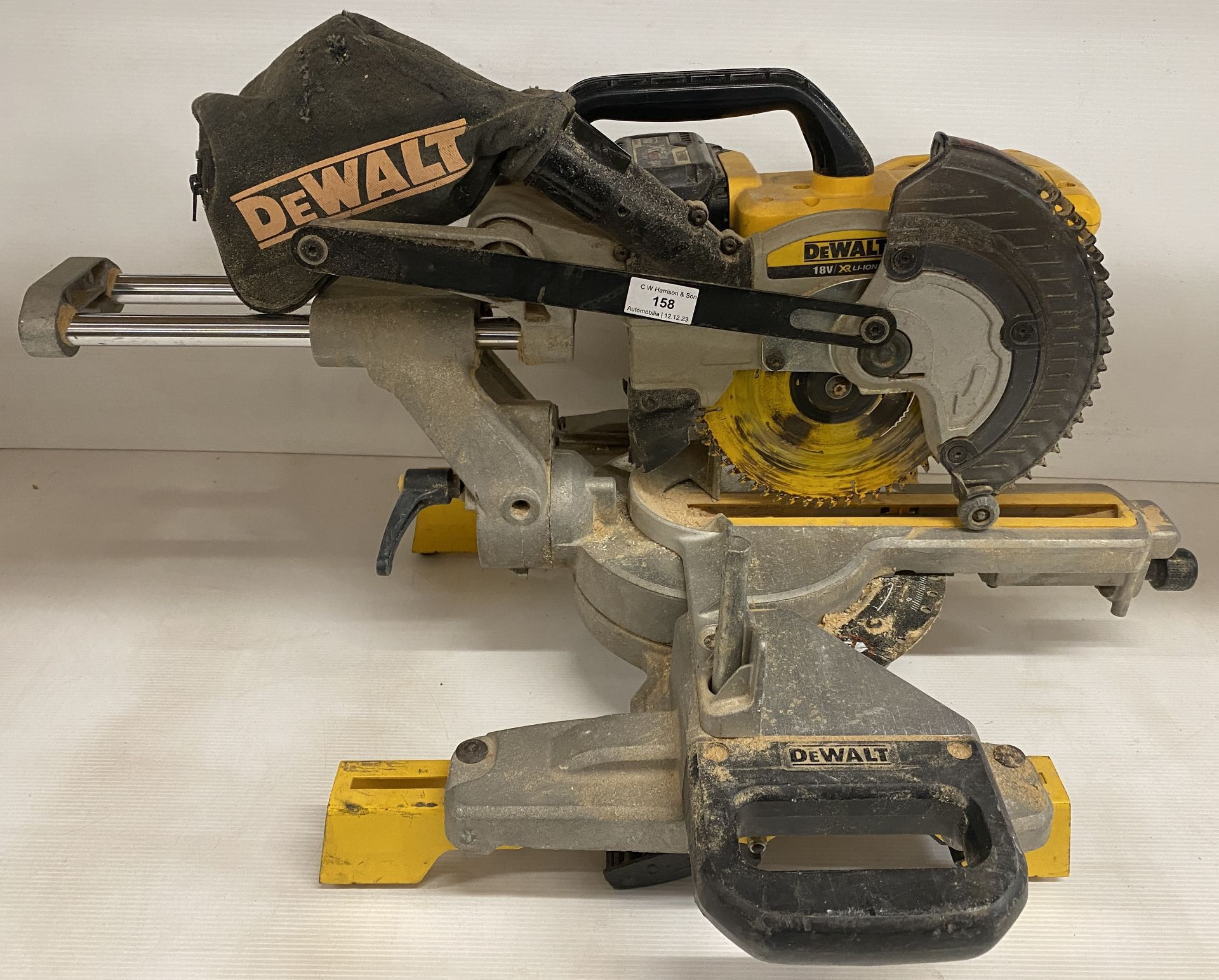 DeWalt 18-volt battery operated table-top crosscut bench saw (sold as seen) (saleroom location: