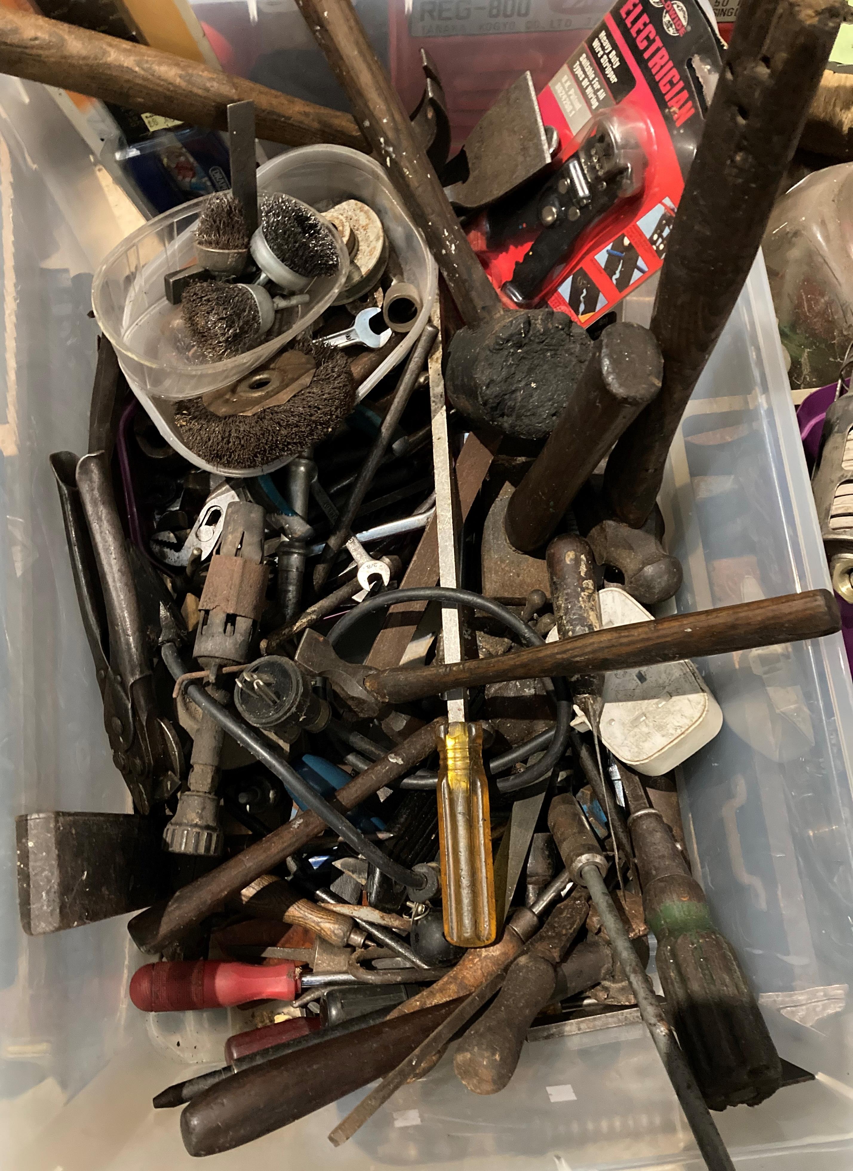 Contents to 3 boxes and tin - assorted vintage hand tools including a PWWE13 manual drill hammers, - Image 2 of 4