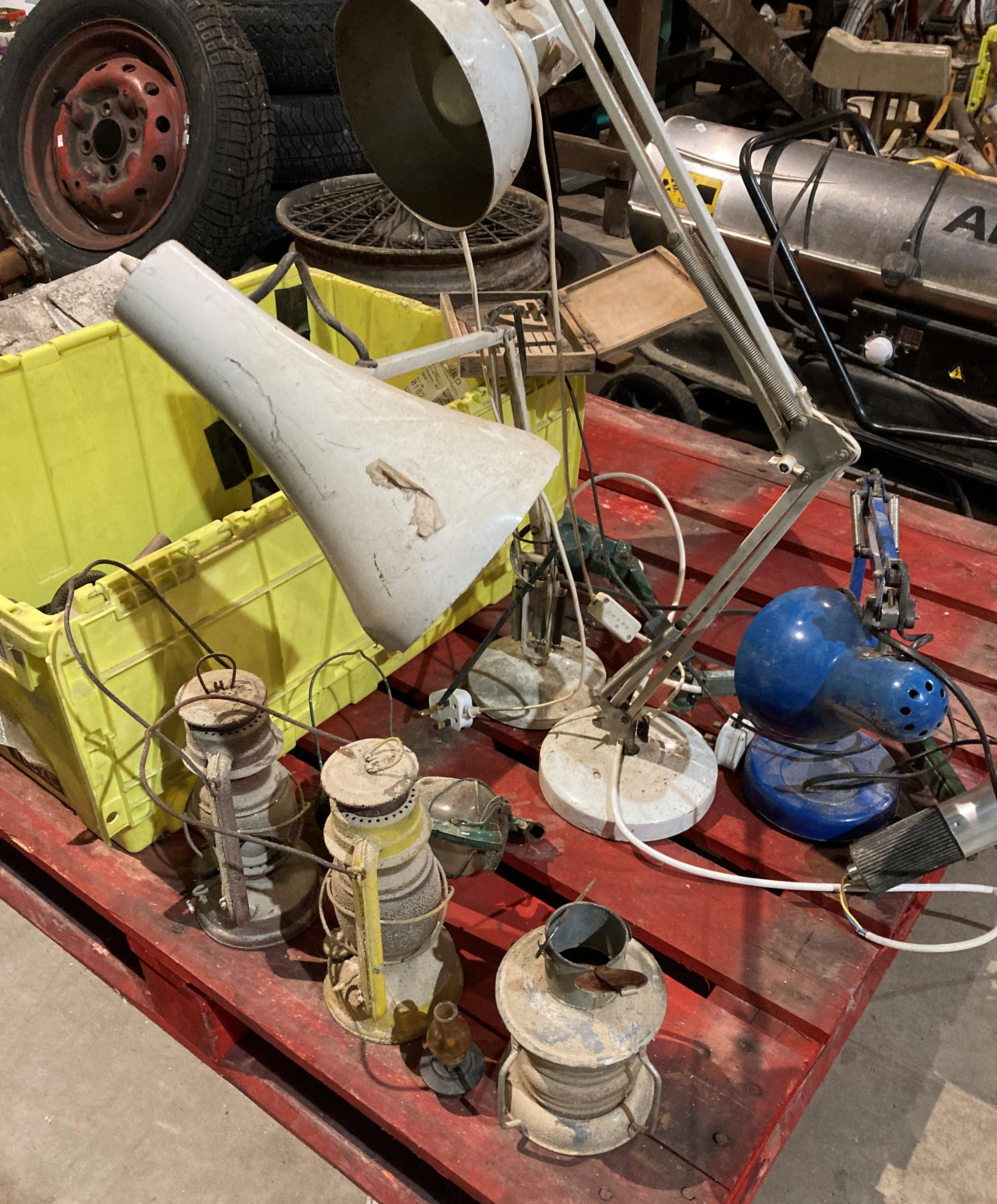 Contents to yellow plastic crate - assorted hand tools including wrench, screwdrivers, clamps, - Image 3 of 3