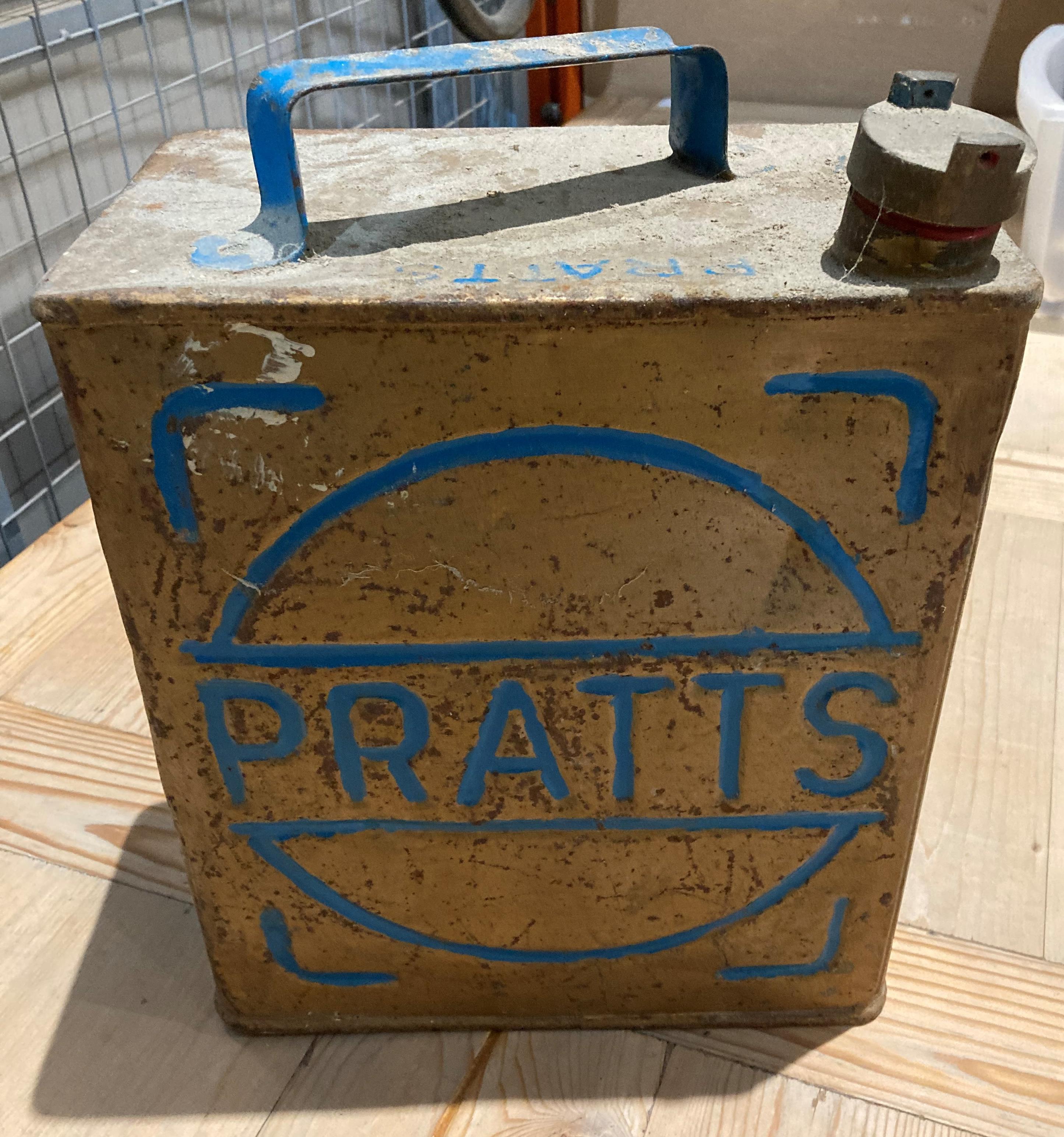 A Pratts vintage metal fuel can (no contents) (saleroom location: MA1) - Image 2 of 2