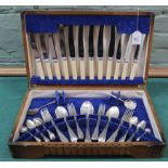 Arthur Price wooden canteen of cutlery,