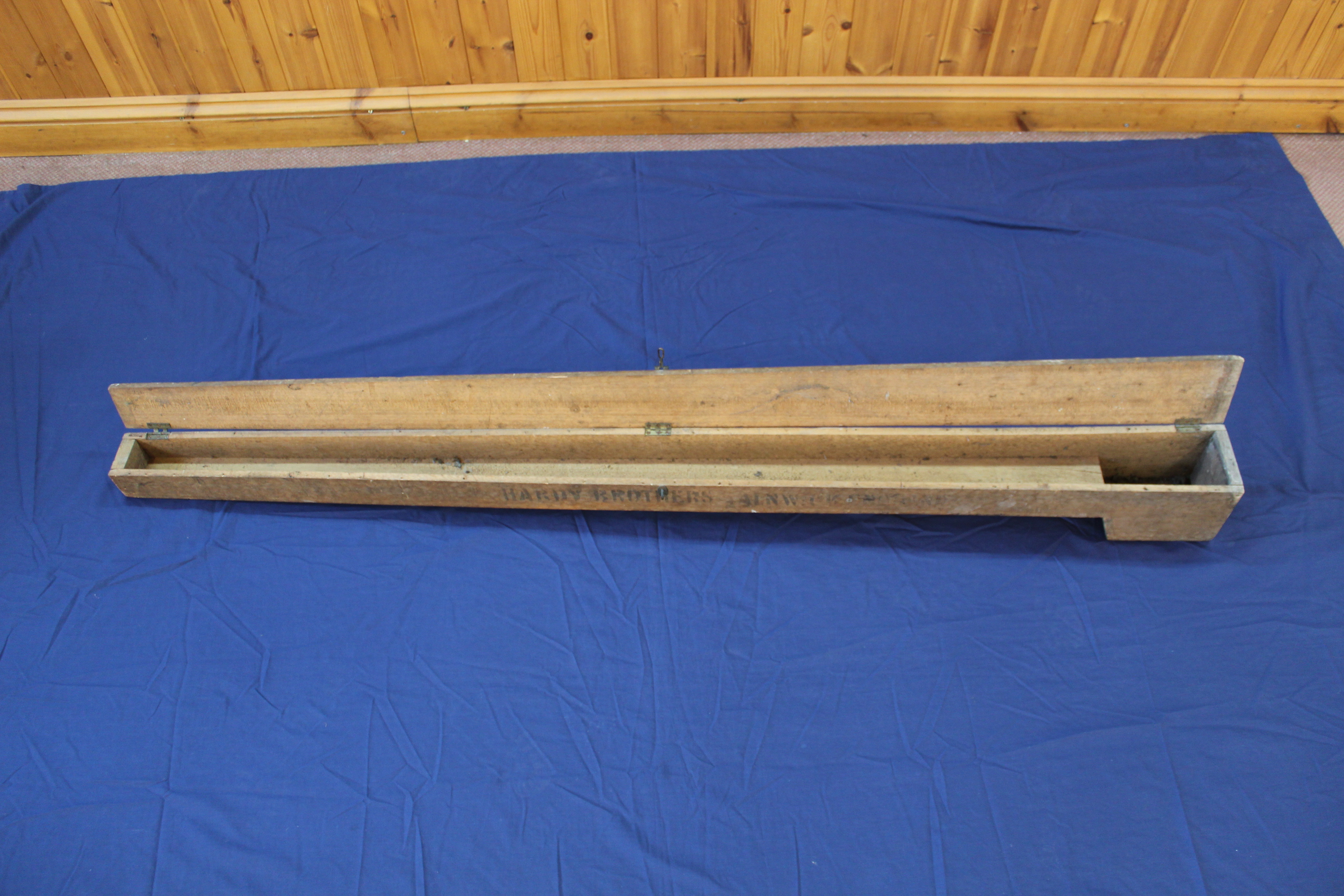A Hardy wooden carry case 5' 5 1/2" long, stamped Hardy Brothers, Alnwick, - Image 3 of 3