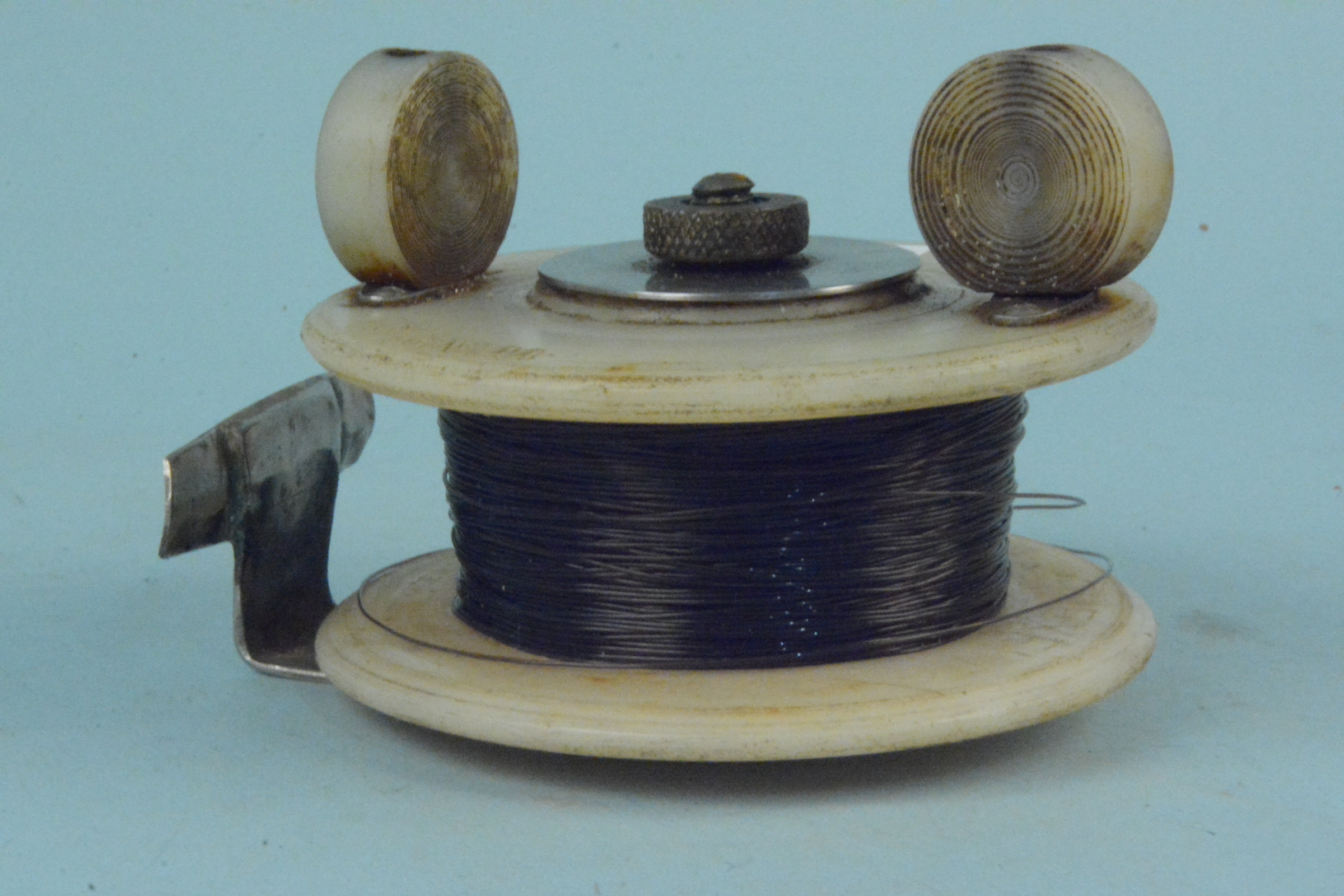 A vintage plastic reel WNY 6L Flexell, - Image 3 of 3