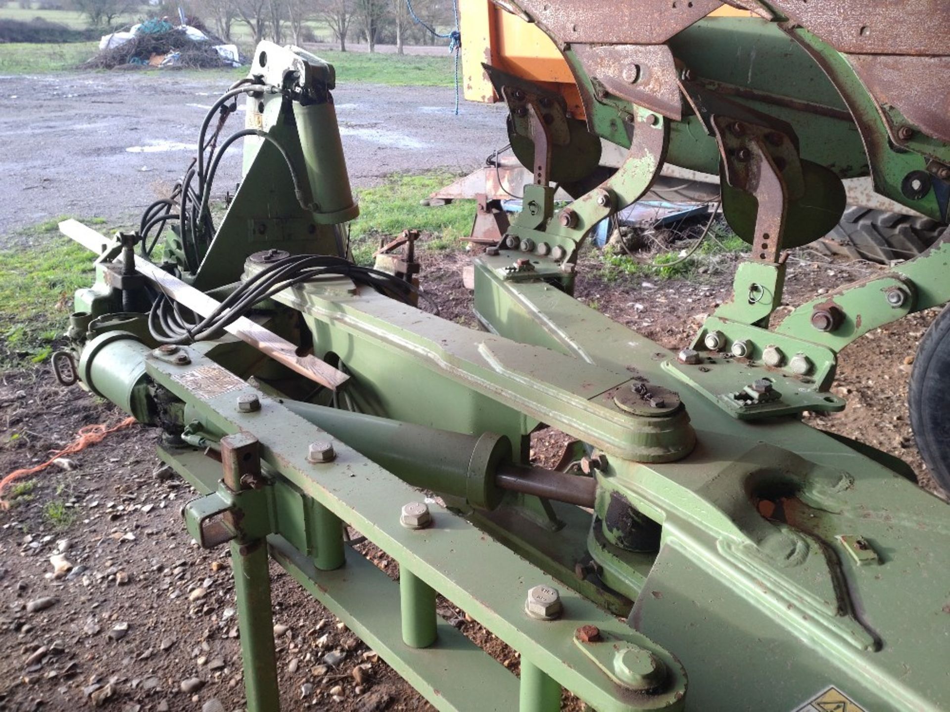 2013 Dowdeswell 145 Series MA 6 furrow reversible plough s/n 13MA36070 - Image 2 of 5