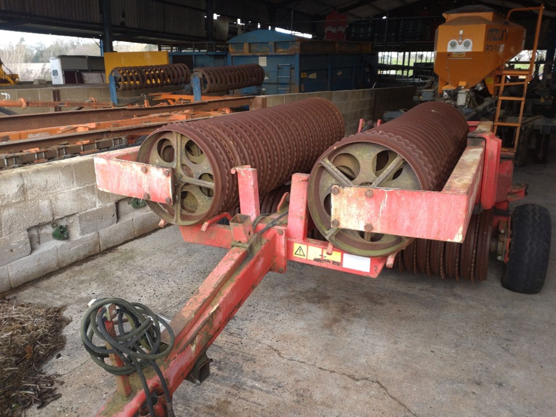 Opico Vari-Flex 6m hydraulic folding rolls c/w breaker rings - Image 3 of 4