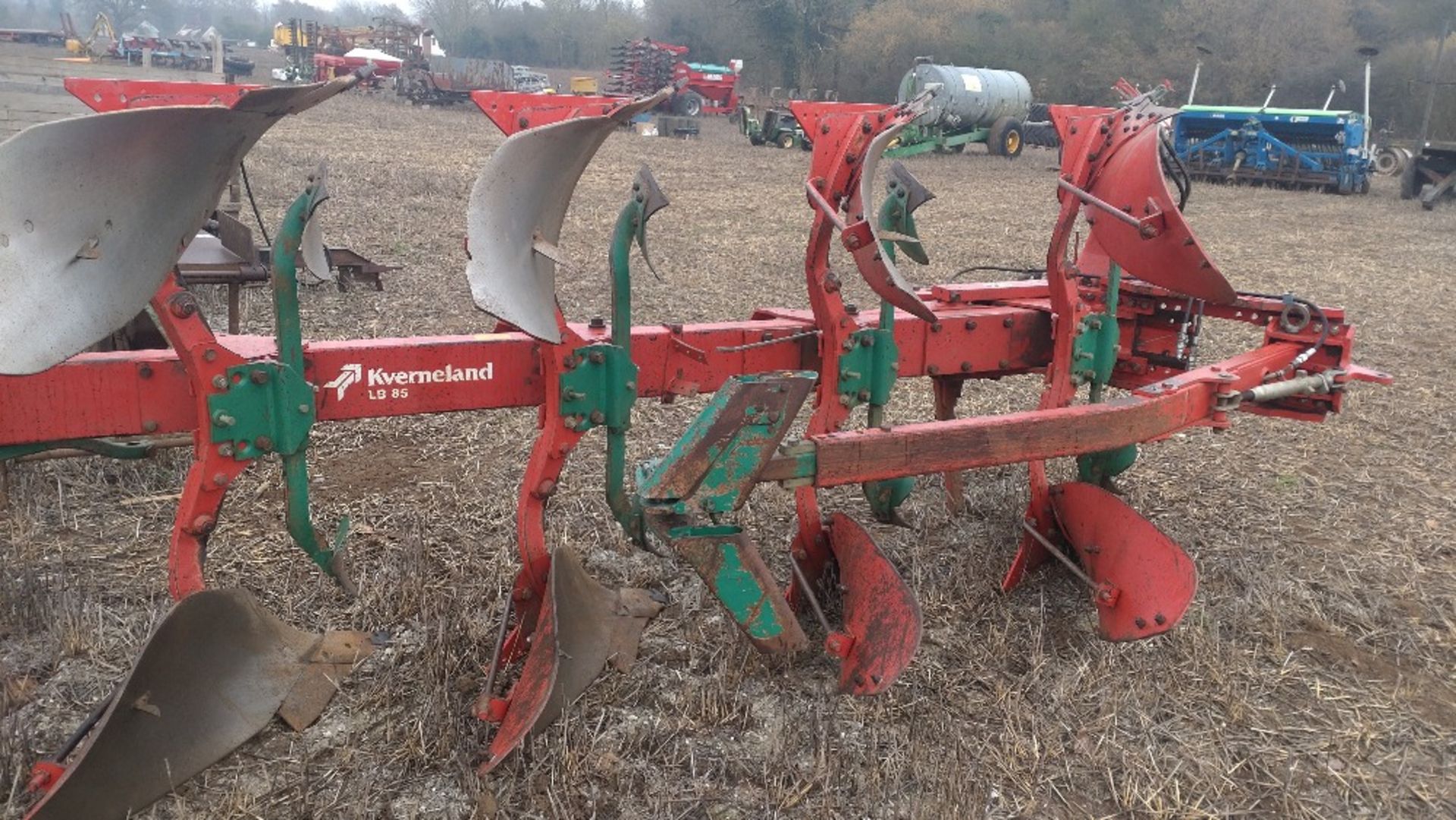 Kevernland Plough LB85, 5 furrow vari width, HD press arm, no 28 bodies,