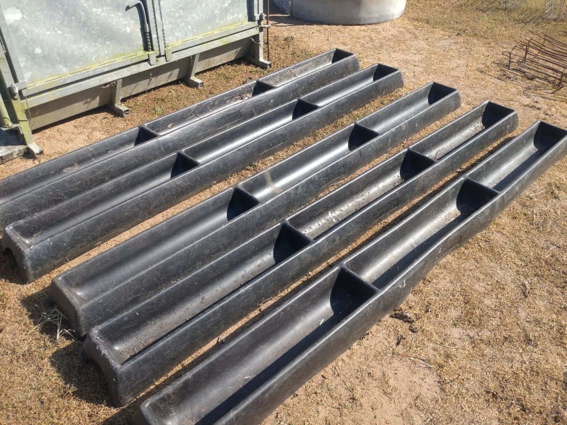 5 x Plastic troughs