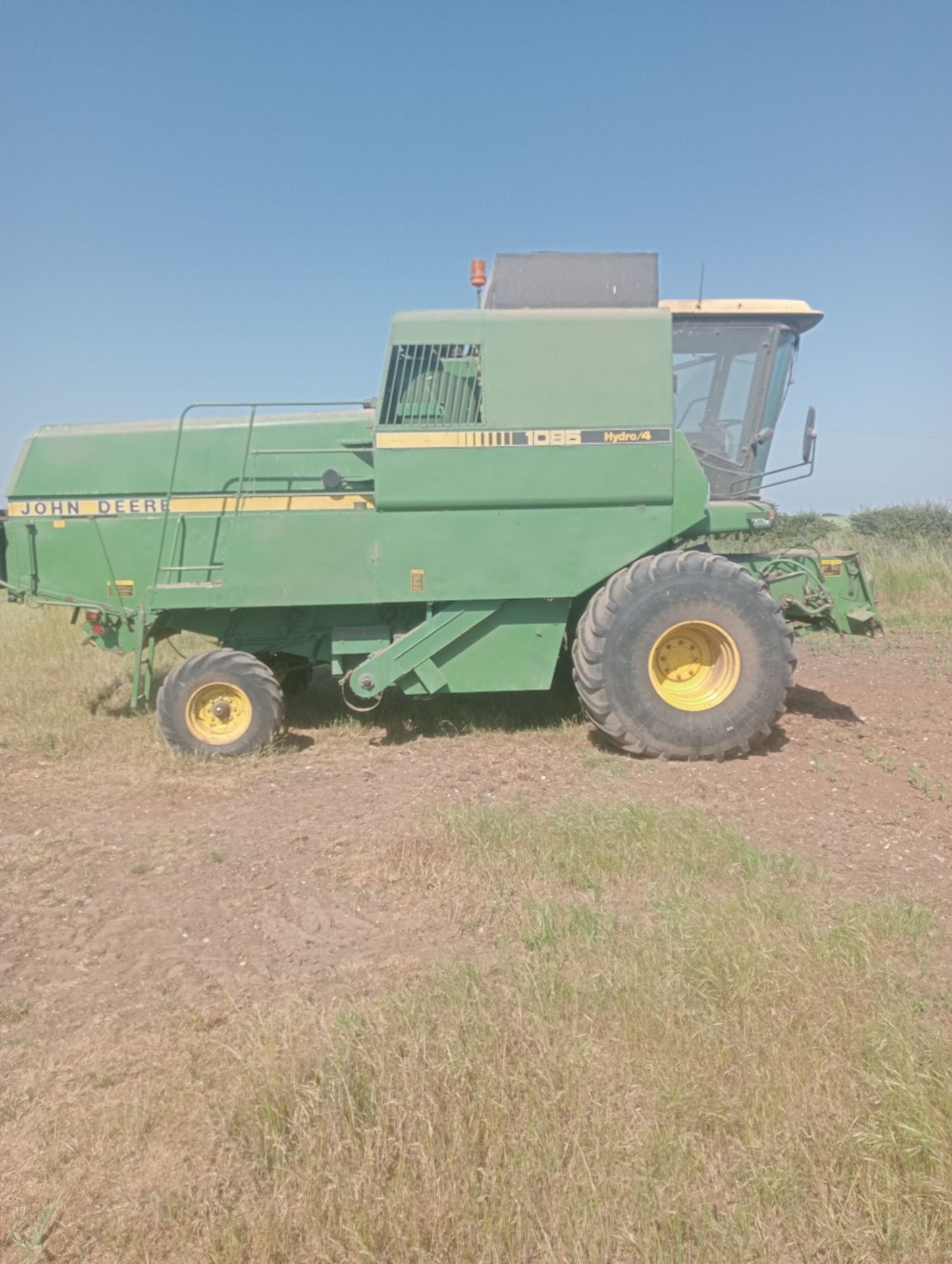 John Deere Combine 1085, 18ft, available to view by appointment at Barnham,
