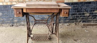 Singer sewing table