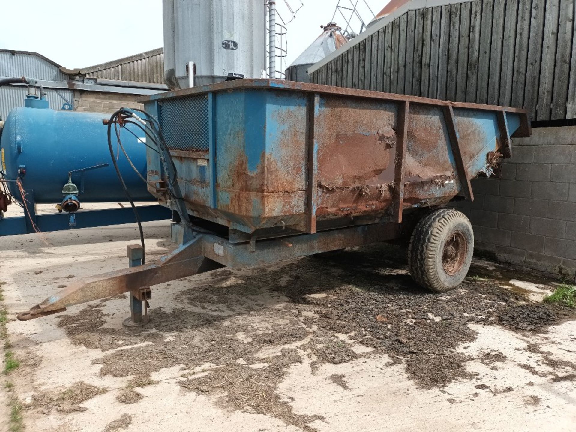 Bunning dump trailer as found - Image 2 of 2