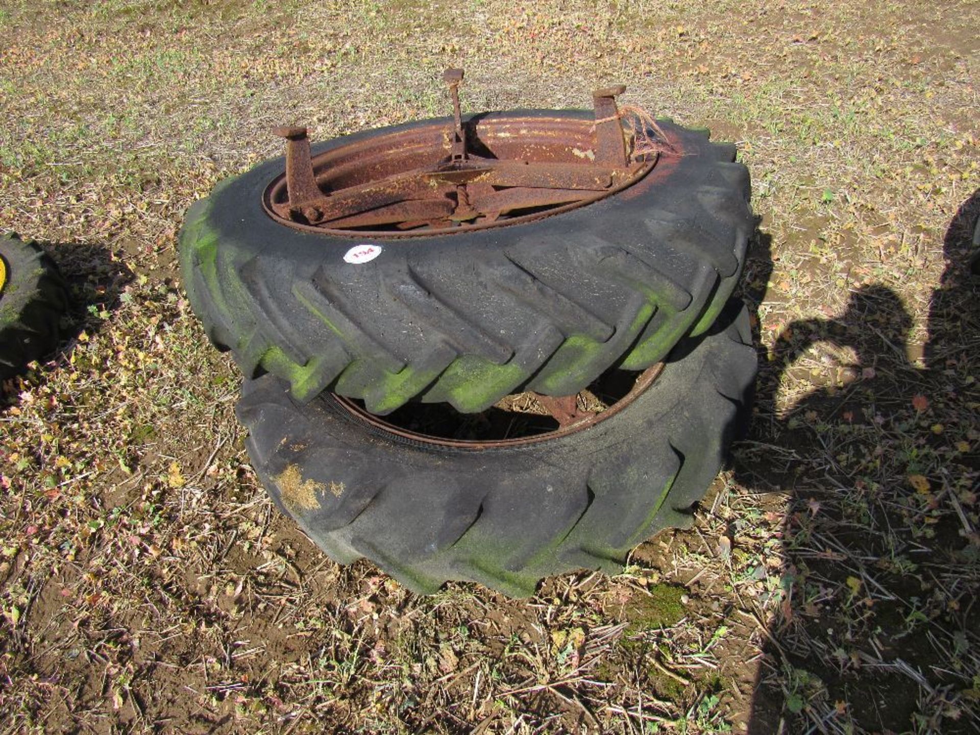 Pair of dual wheels and tyres Good Year 11/36