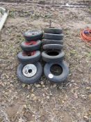 Quantity of small wheels and tyres