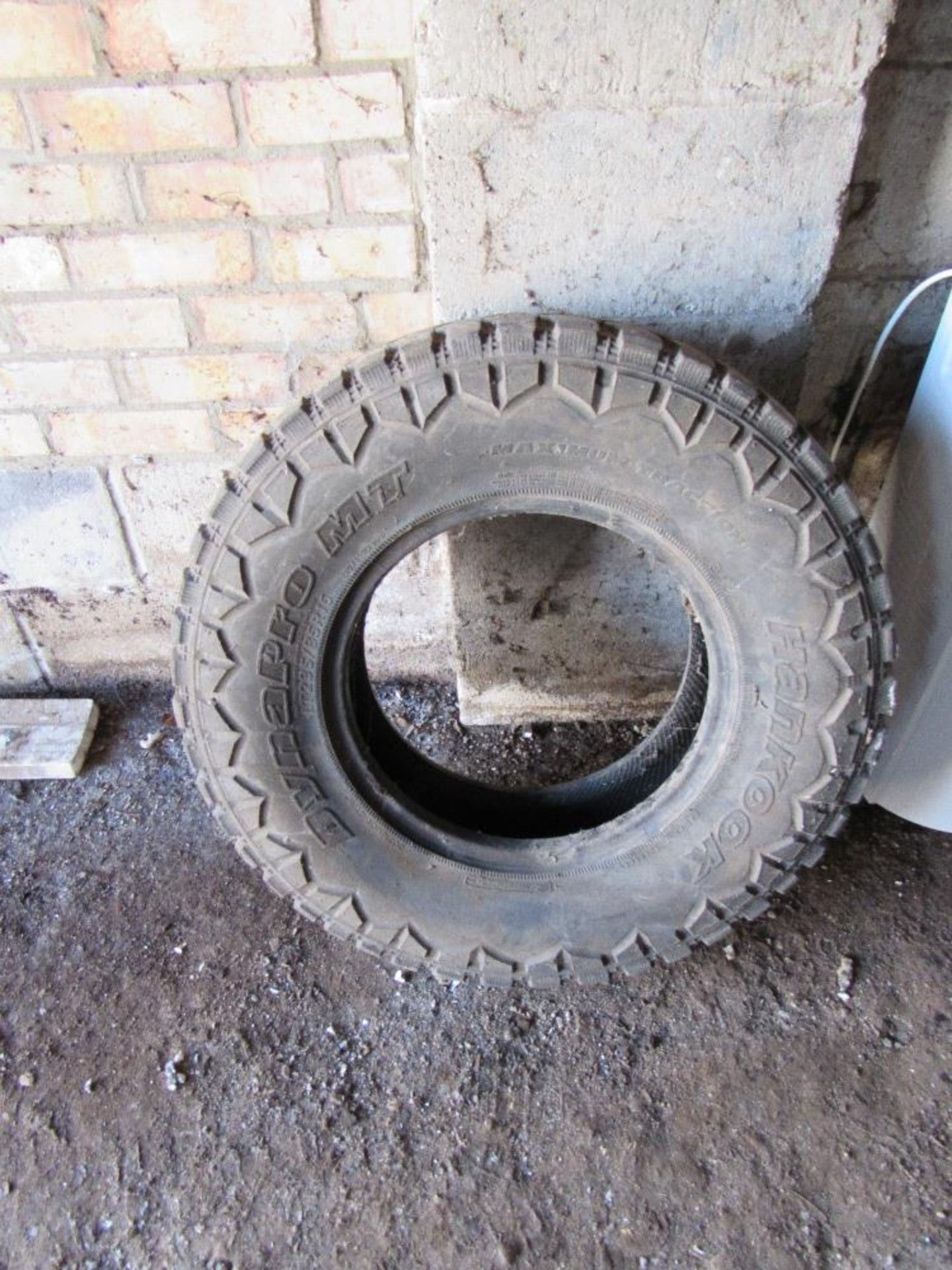 Hankook Dynapro MT 235/85-16 tyre